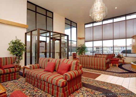 Days Inn & Suites By Wyndham Logan Interior foto